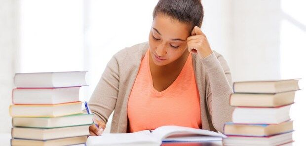 College Textbooks: Top 5 Ways To Cut Your Expenses